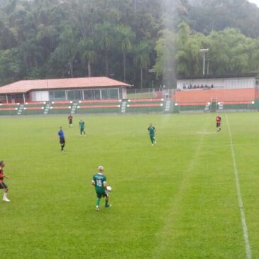 Pioneiros com 100% de aproveitamento no Ipatinguense de futebol