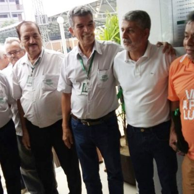 Luiz Carlos Miranda (de laranja) solicitou da Usiminas, a doação da área do clube em Ipatinga para a AAPI