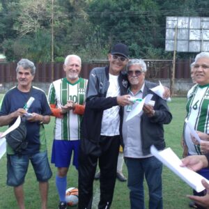 Heleno e Tote em homenagens à diretoria